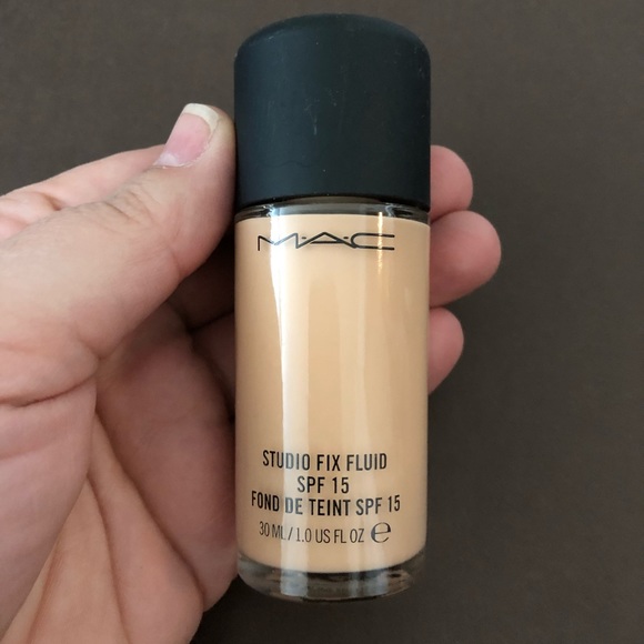 mac studio fix foundation nw15